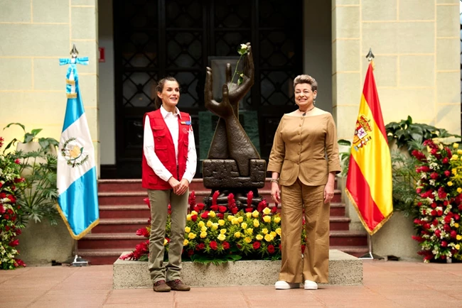 Βασίλισσα Letizia | To casual look στη συνάντηση με την Πρώτη Κυρία της Γουατεμάλα