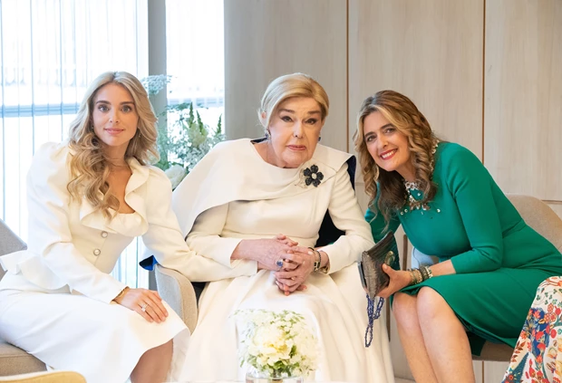Μαριάννα Γουλανδρή Λαιμού & Ευγενία Νιάρχου | Η σπάνια κοινή εμφάνιση και το glam δείπνο στην Αθήνα