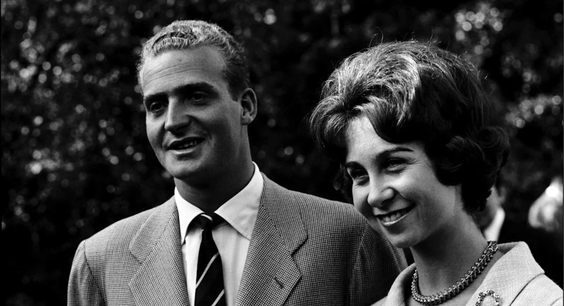 "Είναι η μητέρα των παιδιών μου, αναντικατάστατη": Ο Χουάν Κάρλος αποθεώνει τη βασίλισσα Σοφία στην αυτοβιογραφία του