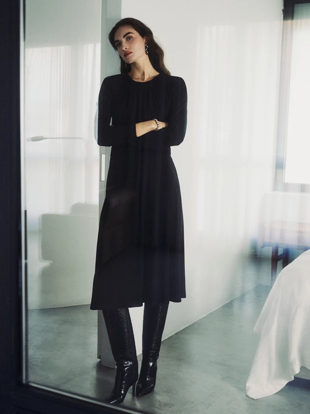 LOLA_editorial_Holiday Edit