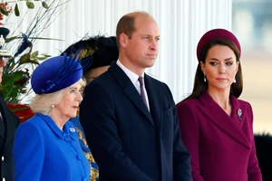 Ο πρίγκιπας William χρειάζεται ωτοασπίδες για το νέο χόμπι του Louis