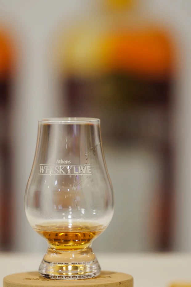 whisky live
