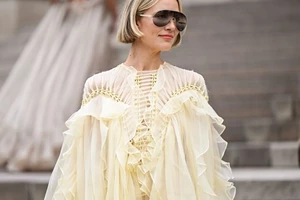 Καστανά μαλλιά | Πώς θα πετύχετε το τέλειο balayage για το καλοκαίρι