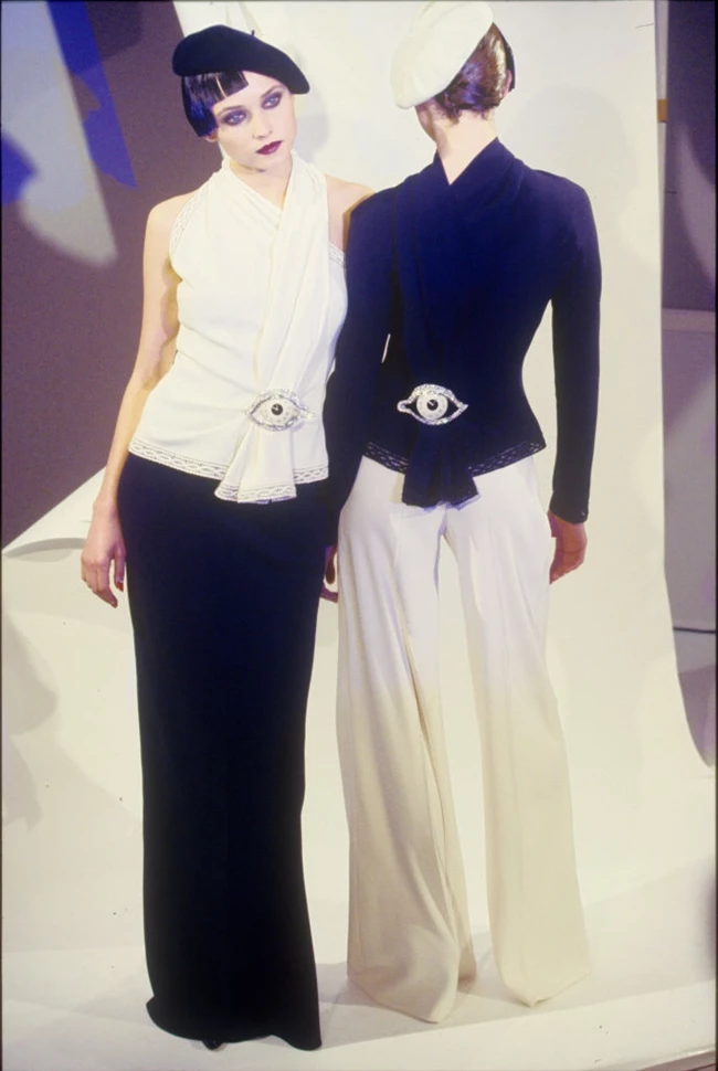 Το show του Christian Dior για την Spring Couture συλλογή του 1999 στο Παρίσι.