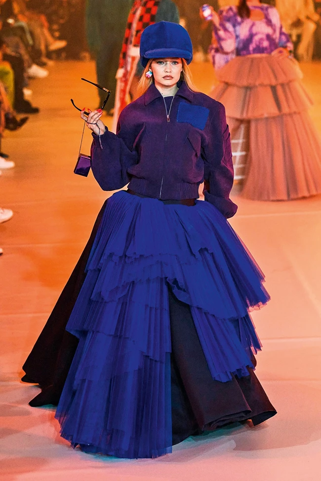 Flight to Style | Οι διαφορετικές εκδοχές του bomber jacket μέσα από τις A/W 2022-23 συλλογές των οίκων μόδας