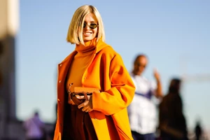 10 fashion insider approved τρόποι για να φορέσετε το πλεκτό φόρεμα