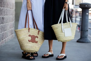 10 beach bags που μπορείτε να κρατήσετε παντού