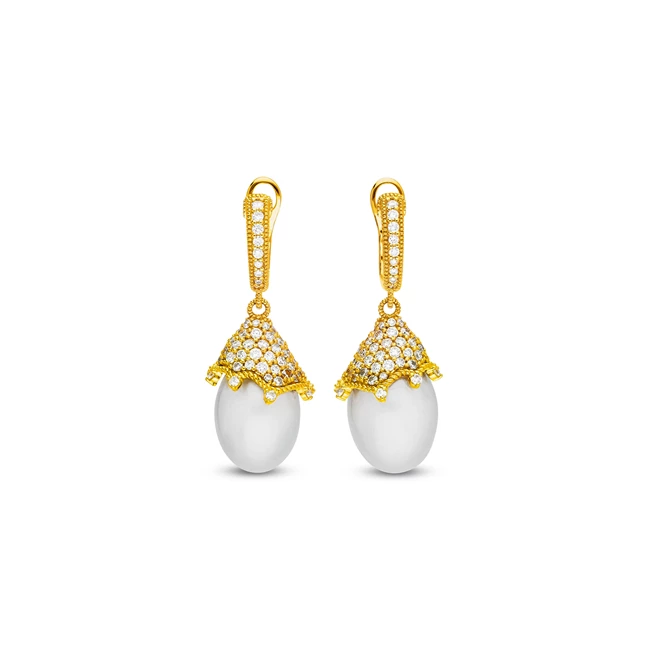 Σκουλαρίκια Judith Ripka, judithripka.com.