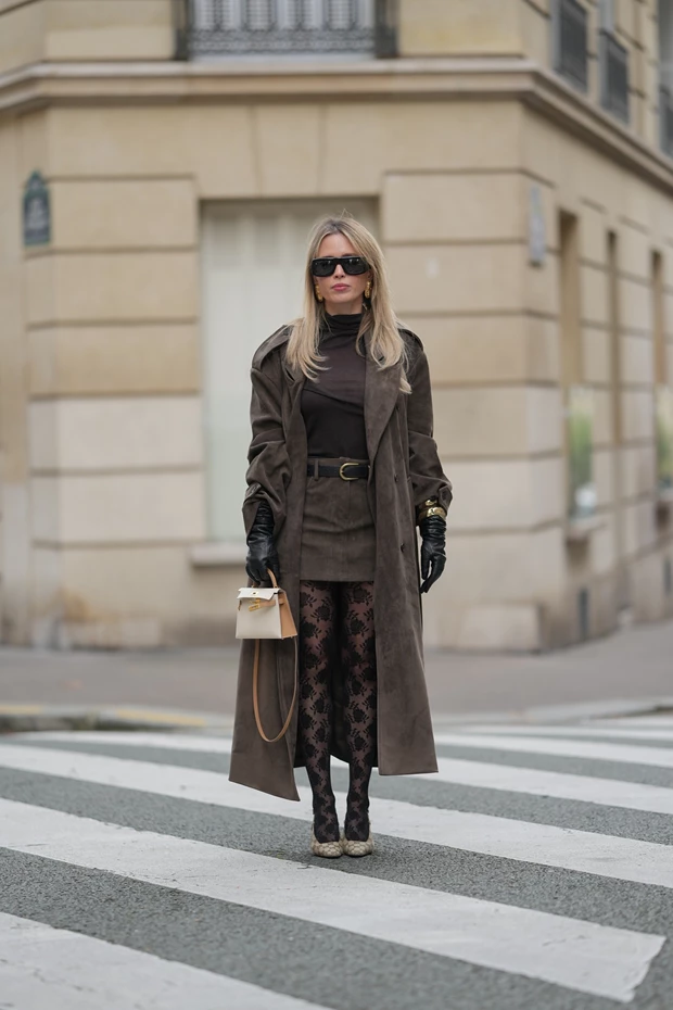 Δαντελένιο καλσόν