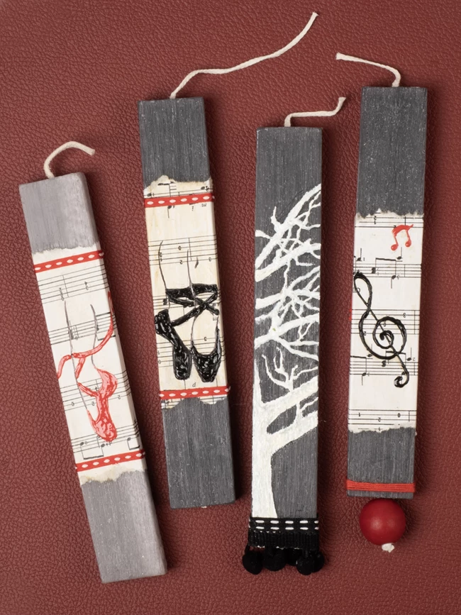 Λαμπάδες ζωγραφισμένες στο χέρι από την Δανάη