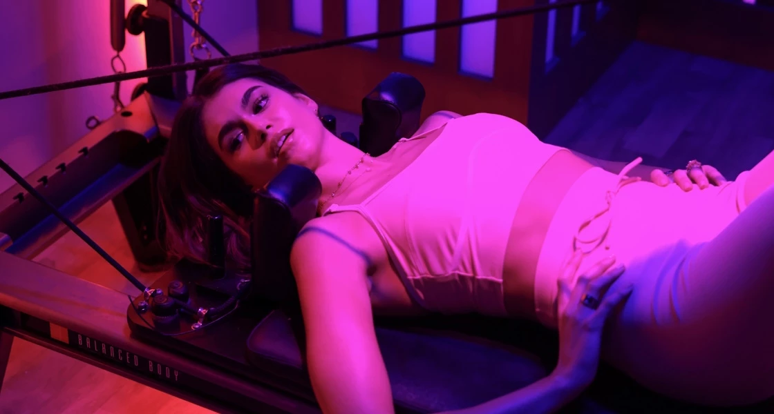 Χάστε λίπος στην κοιλιά μετά τα 50 | Ειδικός εξηγεί πώς θα "ξυπνήσει" ο μεταβολισμός μας στην εμμηνόπαυση