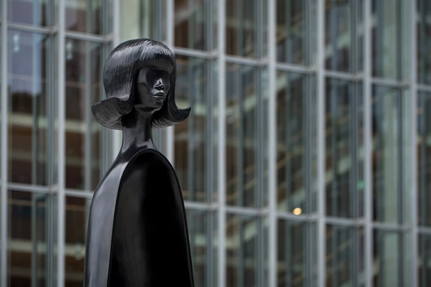 Simone Leigh | Οι συμβολισμοί πίσω από τα έργα της που παρουσιάζονται στο ΚΠΙΣΝ