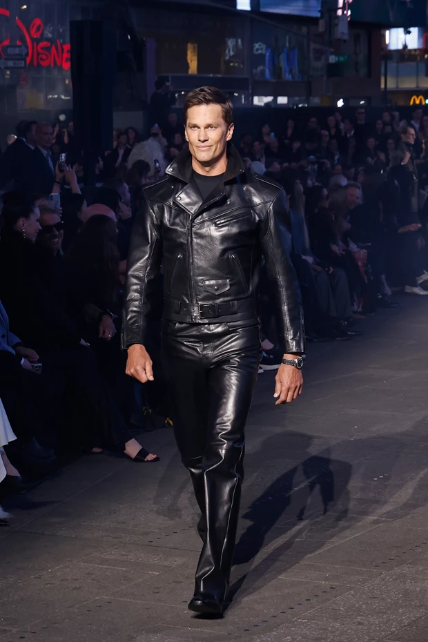 Ο Tom Brady στην πασαρέλα του Gucci Cruise 2027