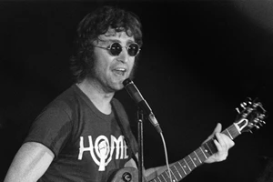 Yoko Ono | Τι πραγματικά πιστεύει για τη διάλυση των Beatles