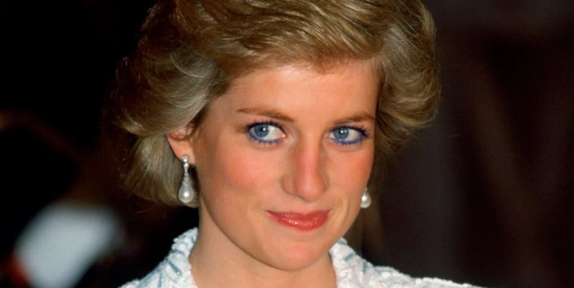 Πριγκίπισσα Diana | Έσπασε το πρωτόκολλο στα πρώτα Χριστούγεννα με τη βασιλική οικογένεια