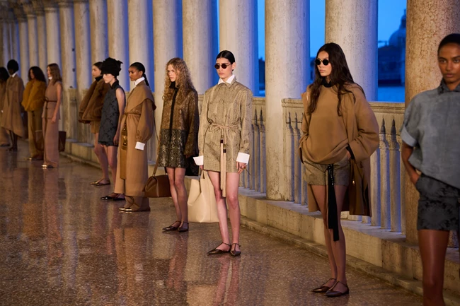 Max Mara Resort 2025