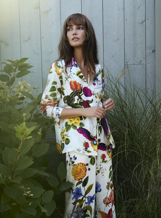 H signature collection Lily Aldridge Weekend Max Mara