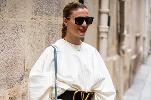 Οι κομψές φούστες του καλοκαιριού που θα φορέσετε στην πόλη και το νησί