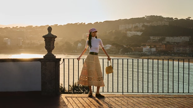Louis Vuitton High Summer 2026 | H συλλογή που σχεδιάστηκε για να μπει στη βαλίτσα σας