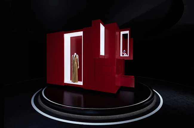 Gucci Cosmos Cabinet of wonders