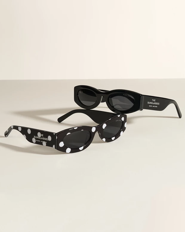Γυαλιά ηλίου από τη συλλογή Marc Jacobs FW25.