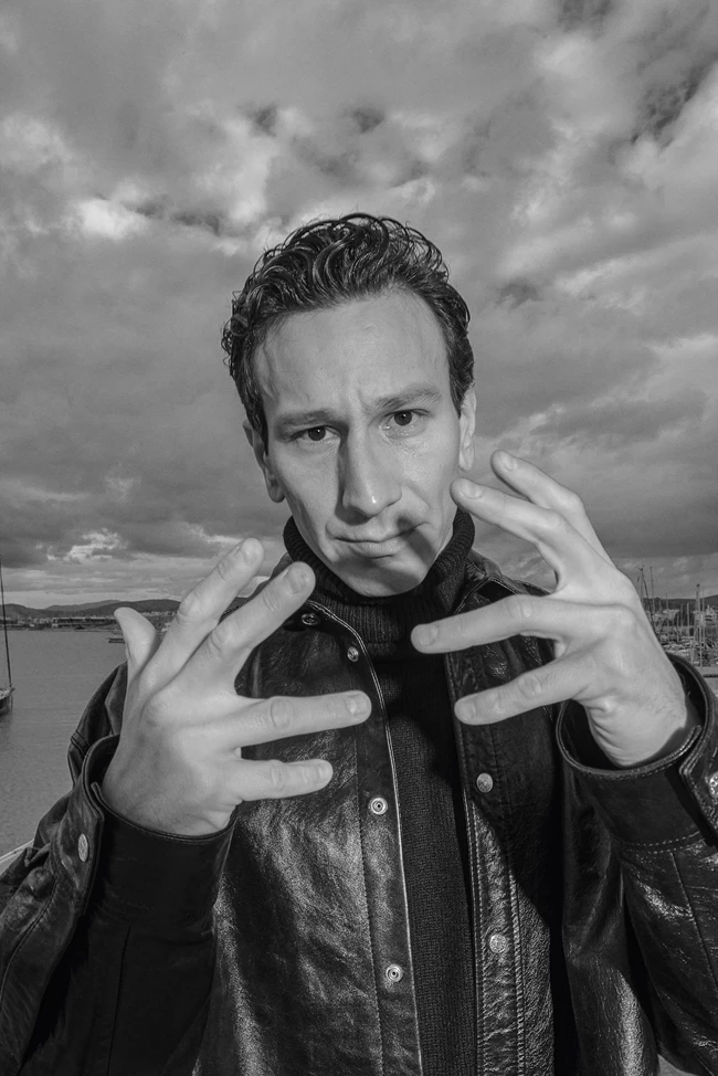 Μιχάλης Σαράντης