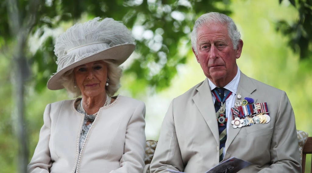 Η Καμίλα απαντά πώς πηγαίνει η ανάρρωση του βασιλιά Καρόλου μετά το χειρουργείο