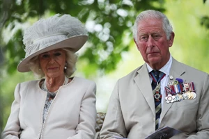 Πρίγκιπας Κάρολος | Γιατί γράφει 2.400 επιστολές κάθε χρόνο;