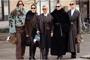 Το πουκάμισο στο διαχρονικό μοτίβο που θα προσφέρει θηλυκή πινελιά στις εμφανίσεις σας