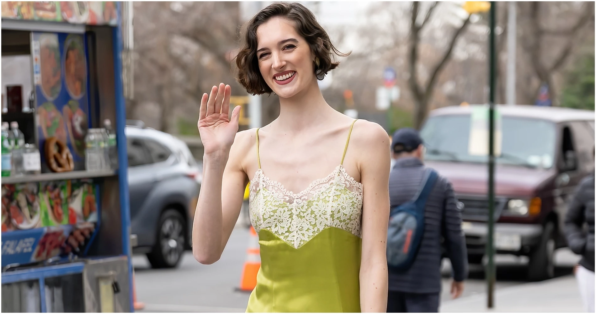 Τα λευκά φορέματα που θα φορέσετε τώρα και τον Σεπτέμβριο