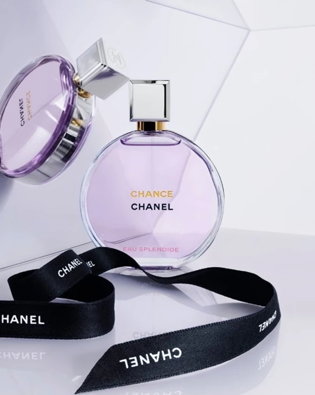 H πρέσβειρα του νέου αρώματος Chance Eau Splendide του οίκου Chanel