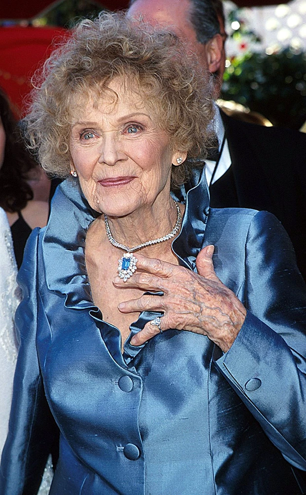 Gloria Stuart — Harry Winston