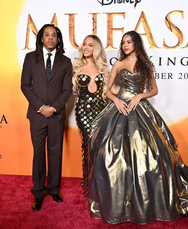 Mufasa: The Lion King | Η μεγαλοπρεπής πρεμιέρα στο Los Angeles με την Beyoncé και όλη της την οικογένεια στο κόκκινο χαλί