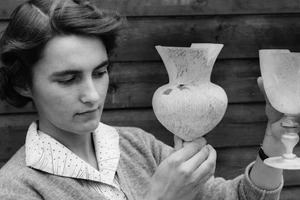 Vintage cozy | Βγαλμένο από το σπίτι της γιαγιάς το χαλί της Ζara Home είναι ιδανικό για τον χειμώνα