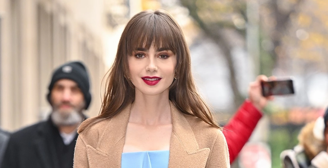 Emily In Paris | H ηρωίδα της Lily Collins "αναλαμβάνει" τους Ολυμπιακούς Aγώνες