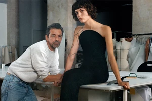 Ήταν τόσο σύντομο! Το παρασκήνιο της αποχώρησης του Dario Vitale από τον Versace