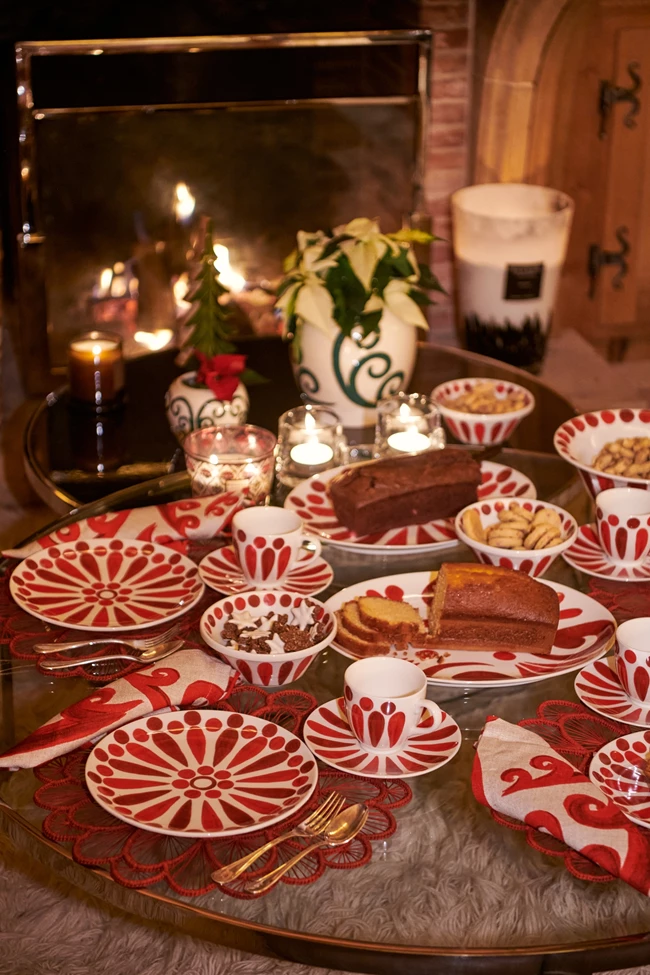 Ωδή στο γιορτινό art de la table με τη νέα Red home Collection του brand Themis Z