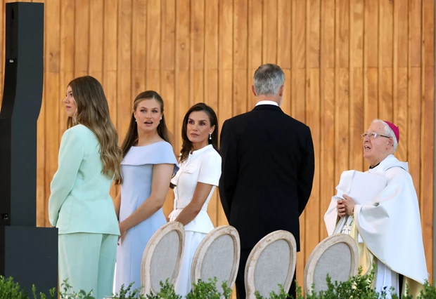Leonor και Sofia με παστέλ αποχρώσεις