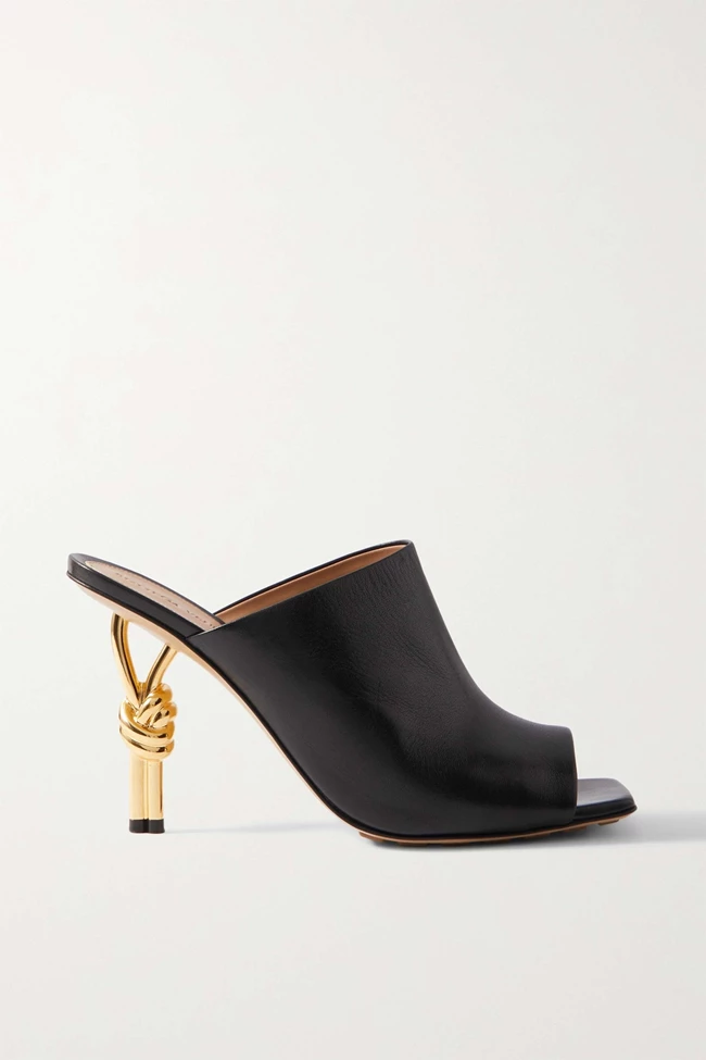 Mules, Bottega Veneta.