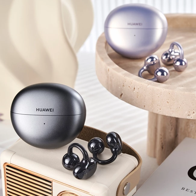 Tech meets style | Τα open-ear design ακουστικά που θα αλλάξουν το στυλ σας