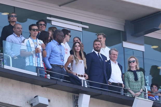 Η οίκογένεια Beckham παρακολουθεί τον τελικό του Παγκοσμίου Κυπέλλου 2026, Ισπανία- Αργεντινή