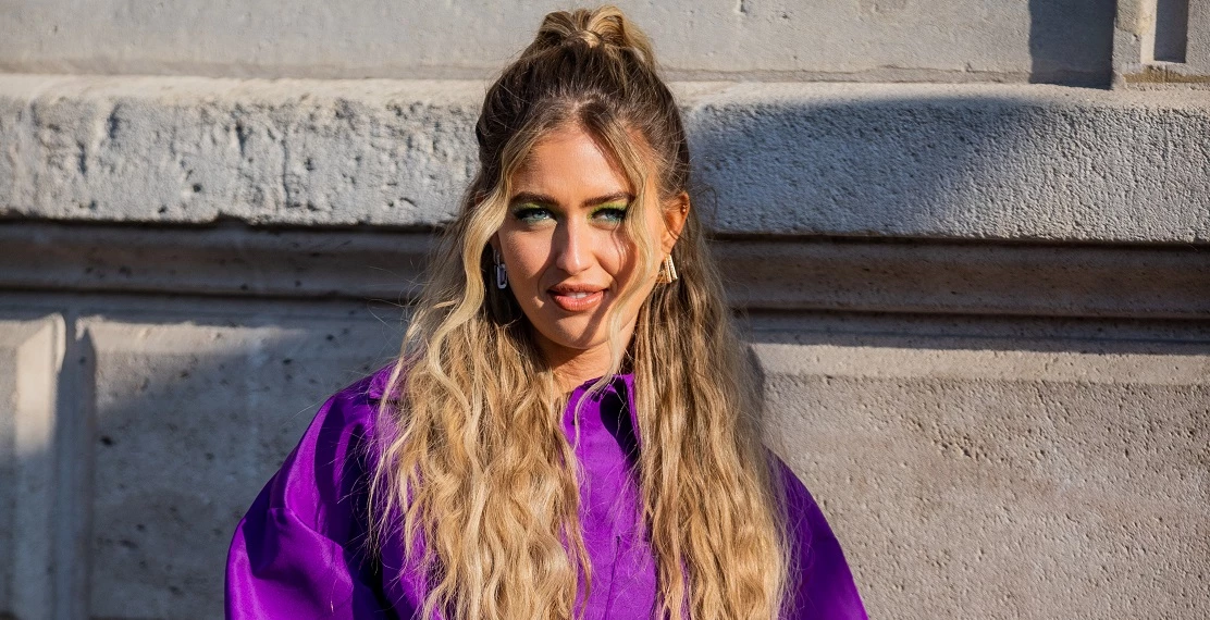 Over 50 | Τα πιο stylish χρώματα νυχιών της φετινής άνοιξης