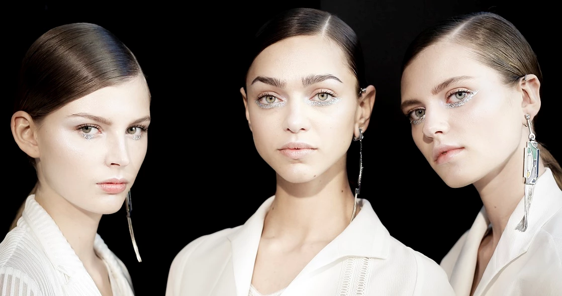 Πώς να δείχνετε όμορφη και λαμπερή ακόμα και χωρίς μακιγιάζ