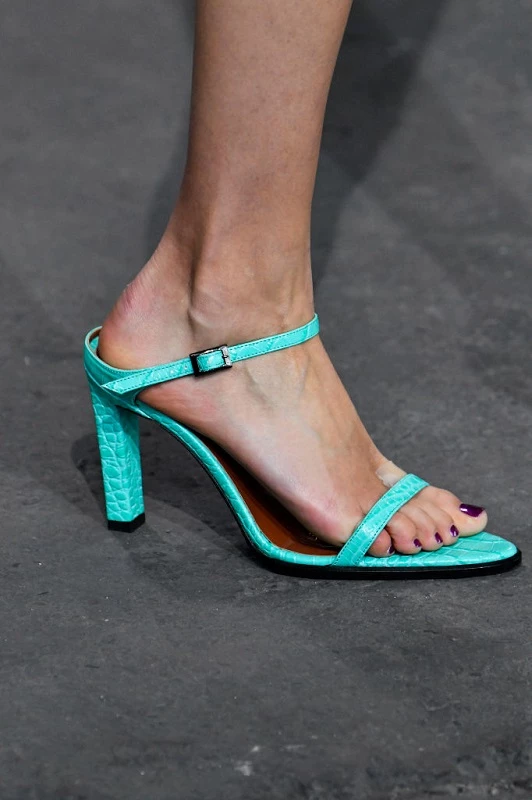 πεντικιούρ 2022