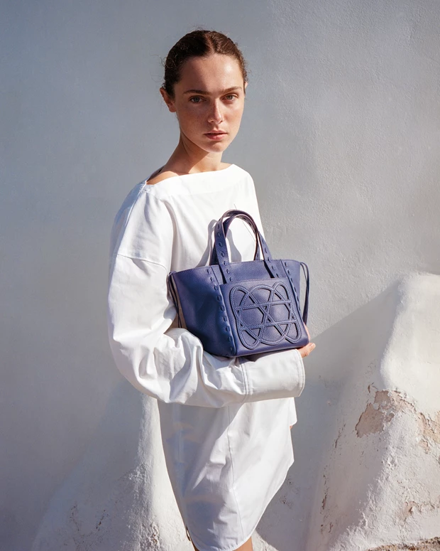 Οι νέες τσάντες της Callista που ανυπομονούμε να κρατήσουμε