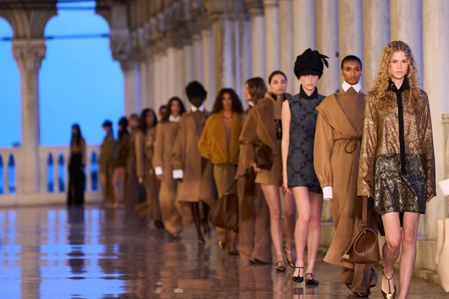 Max Mara Resort 2025