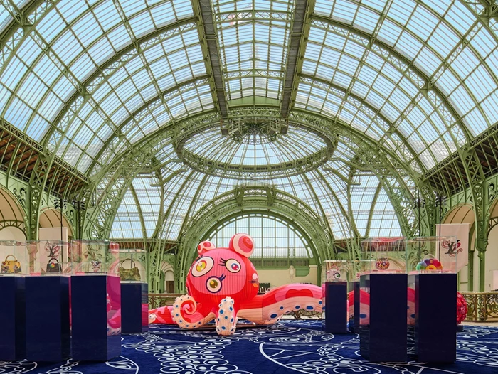 Το pop σύμπαν του Takashi Murakami και του οίκου Louis Vuitton στην Art Basel 2025