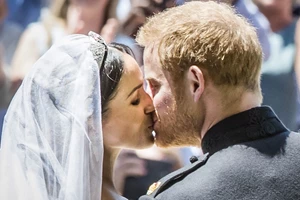 Η Meghan Markle "τσακώνεται" με τον πρίγκιπα Harry για τον αυστηρό κανόνα για τον Archie και τη Lilibet