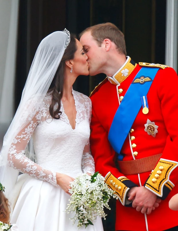 Η μέρα που η Kate Middleton εναντιώθηκε στο ιστορικό πρωτόκολλο της βρετανικής βασιλικής οικογένειας