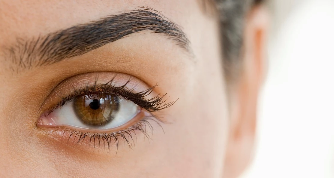 Αυτές είναι οι επικρατέστερες τάσεις στα φρύδια για το 2020